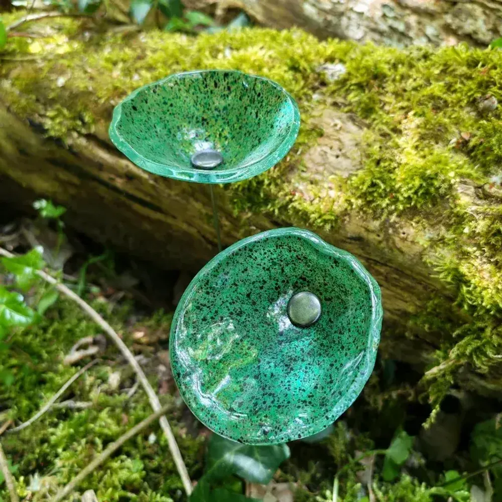 Décorations florales - Fleur de calebasse en verre de taille moyenne pour extérieur de couleur transparente, verte, noire avec tige en acier inoxydable de 43 cm. - CARNEOL GLASS