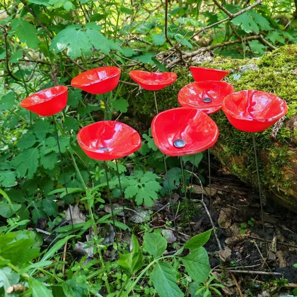 Floral decoration - Medium -sized glass calabel flower for outdoor in red colour with 43 cm stainless steel stem. - CARNEOL GLASS