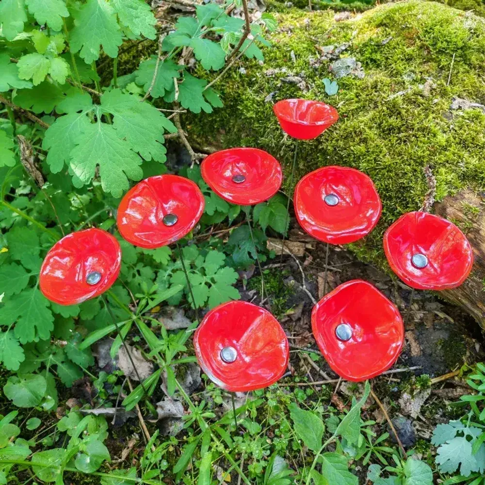 Floral decoration - Medium -sized glass calabel flower for outdoor in red colour with 43 cm stainless steel stem. - CARNEOL GLASS