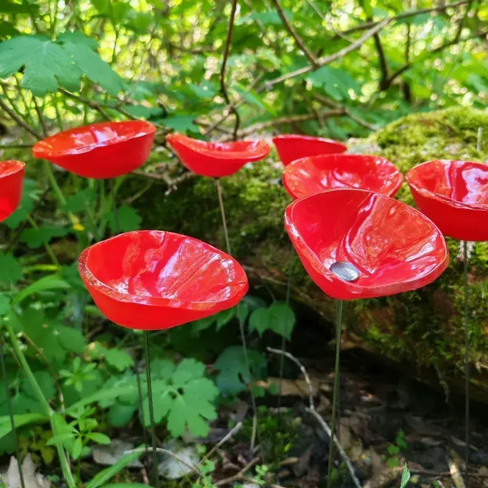 Floral decoration - Medium -sized glass calabel flower for outdoor in red colour with 43 cm stainless steel stem. - CARNEOL GLASS