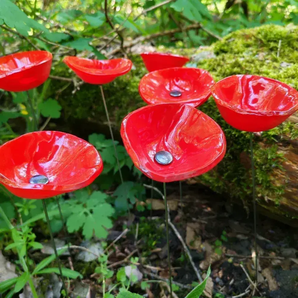 Floral decoration - Medium -sized glass calabel flower for outdoor in red colour with 43 cm stainless steel stem. - CARNEOL GLASS