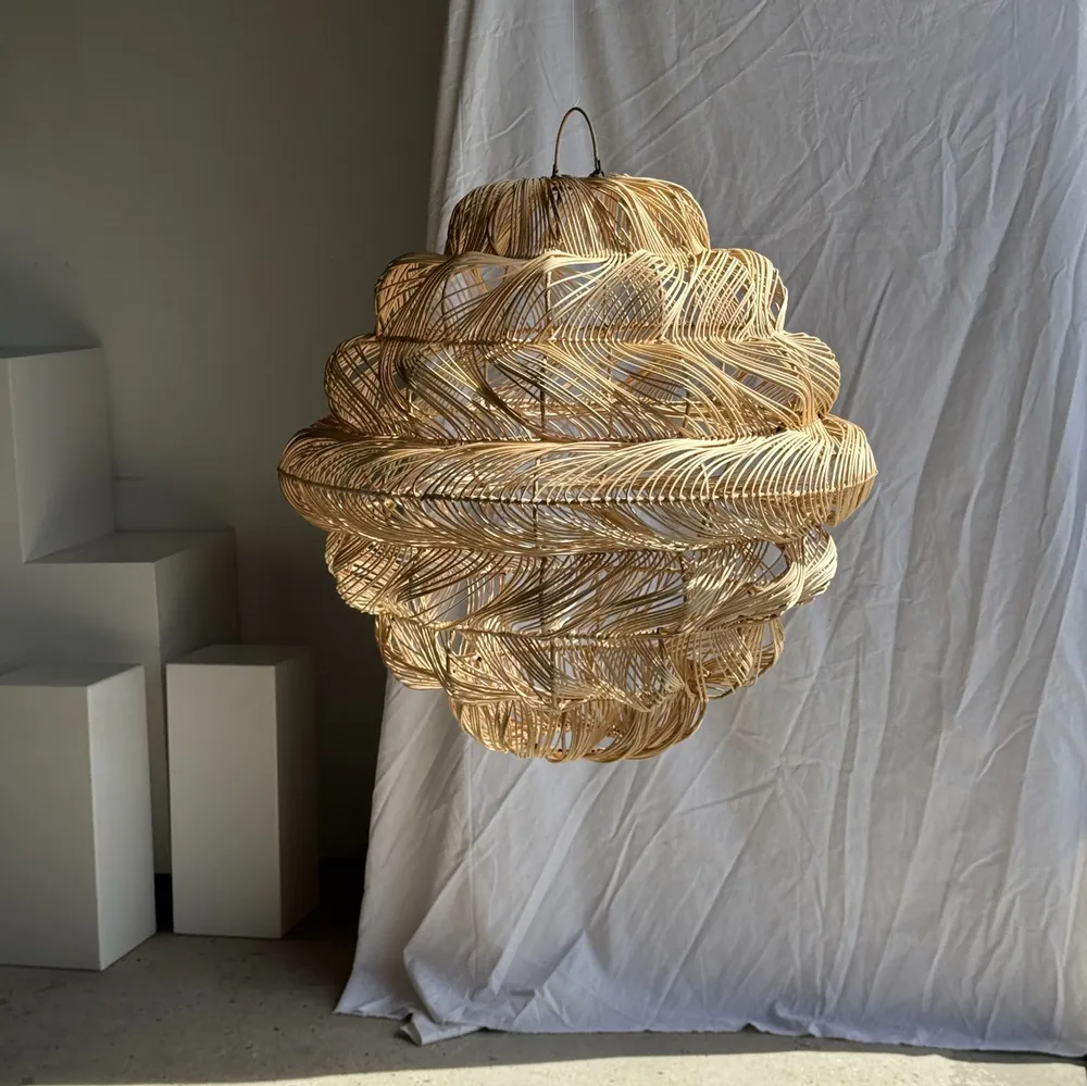 Hanging lights - Rattan suspension or lampshade in spherical shape stretched into layer - OFFICE OBJETS