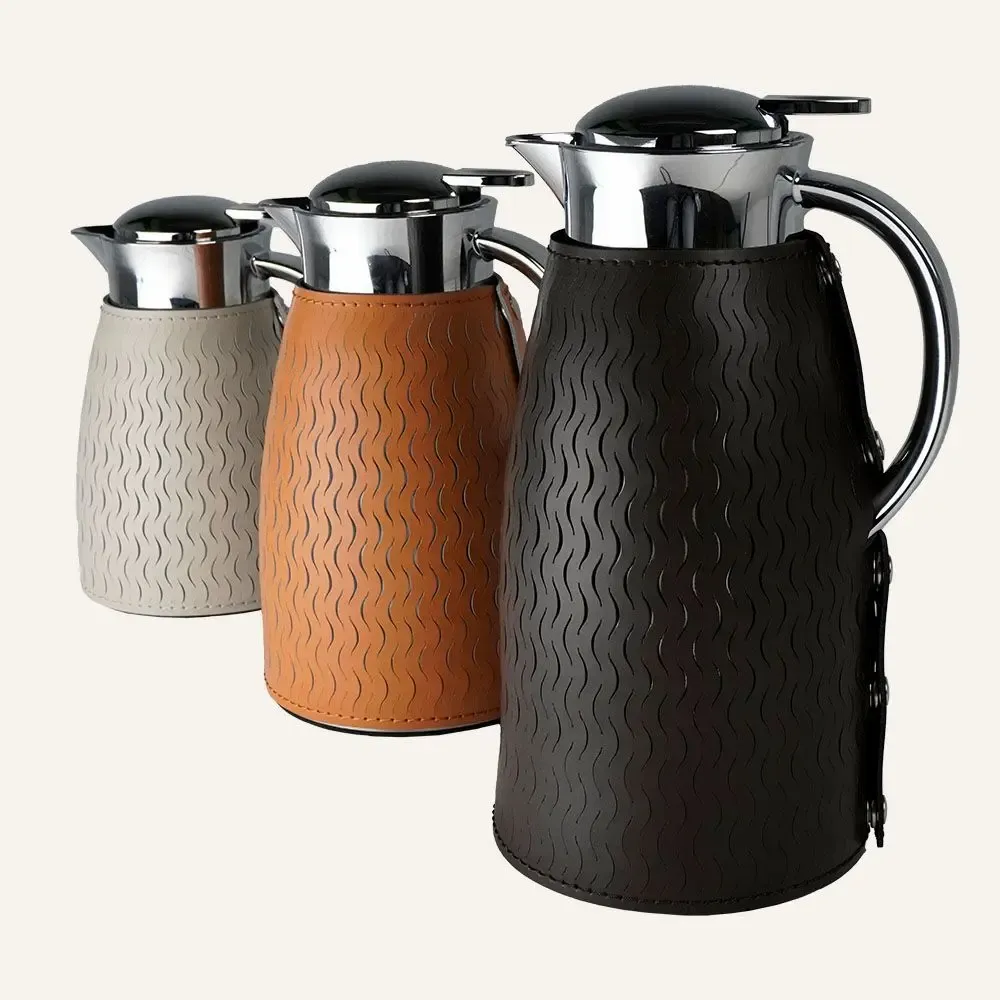 Carafes - Carafe thermique ELIDA – Acier inoxydable et cuir - 1,5L - LIMAC DESIGN