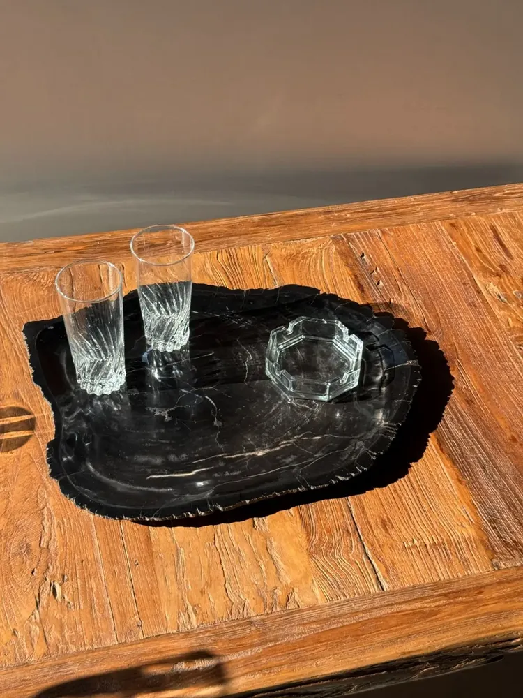 Platter and bowls - Very large empty pouch or dish in black petrified wood D35 - OFFICE OBJETS