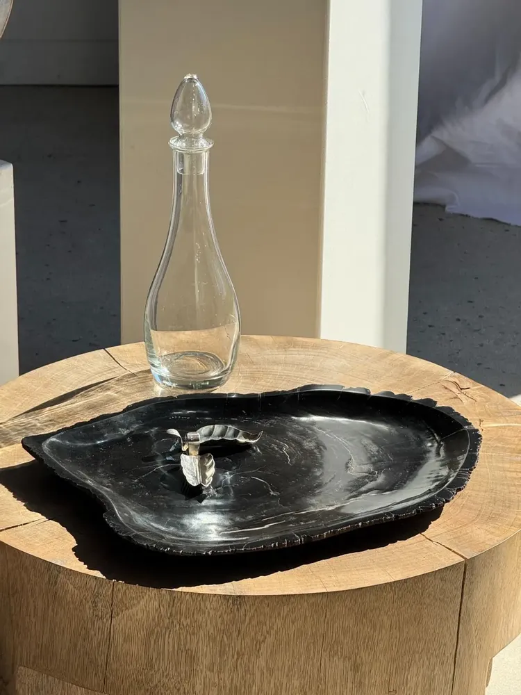 Platter and bowls - Very large empty pouch or dish in black petrified wood D35 - OFFICE OBJETS