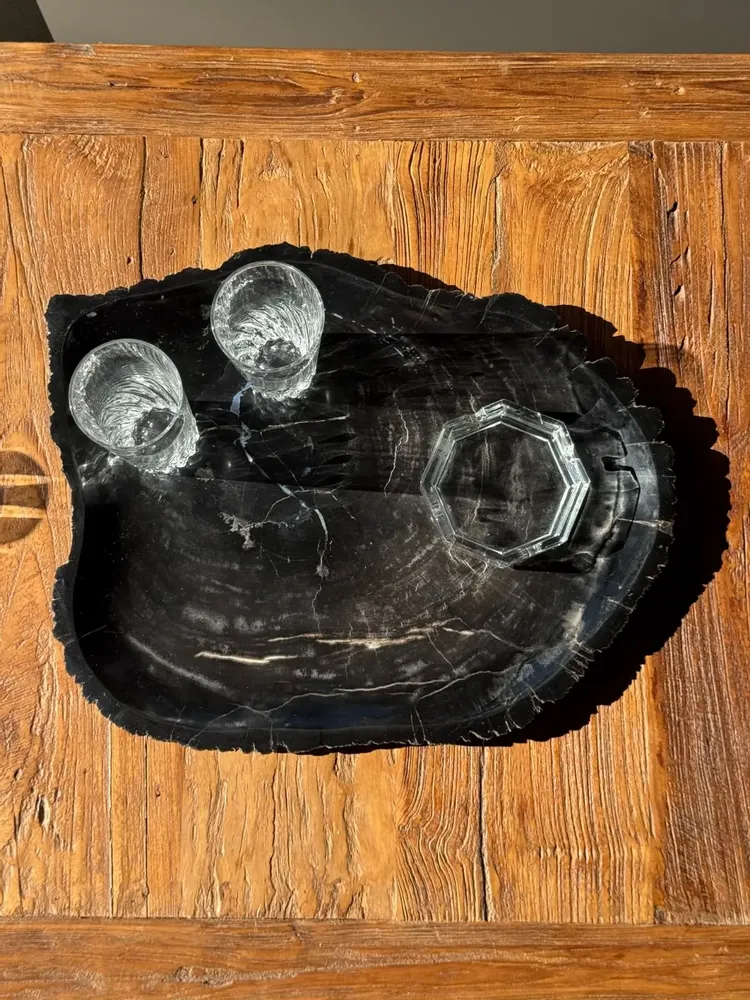 Platter and bowls - Very large empty pouch or dish in black petrified wood D35 - OFFICE OBJETS
