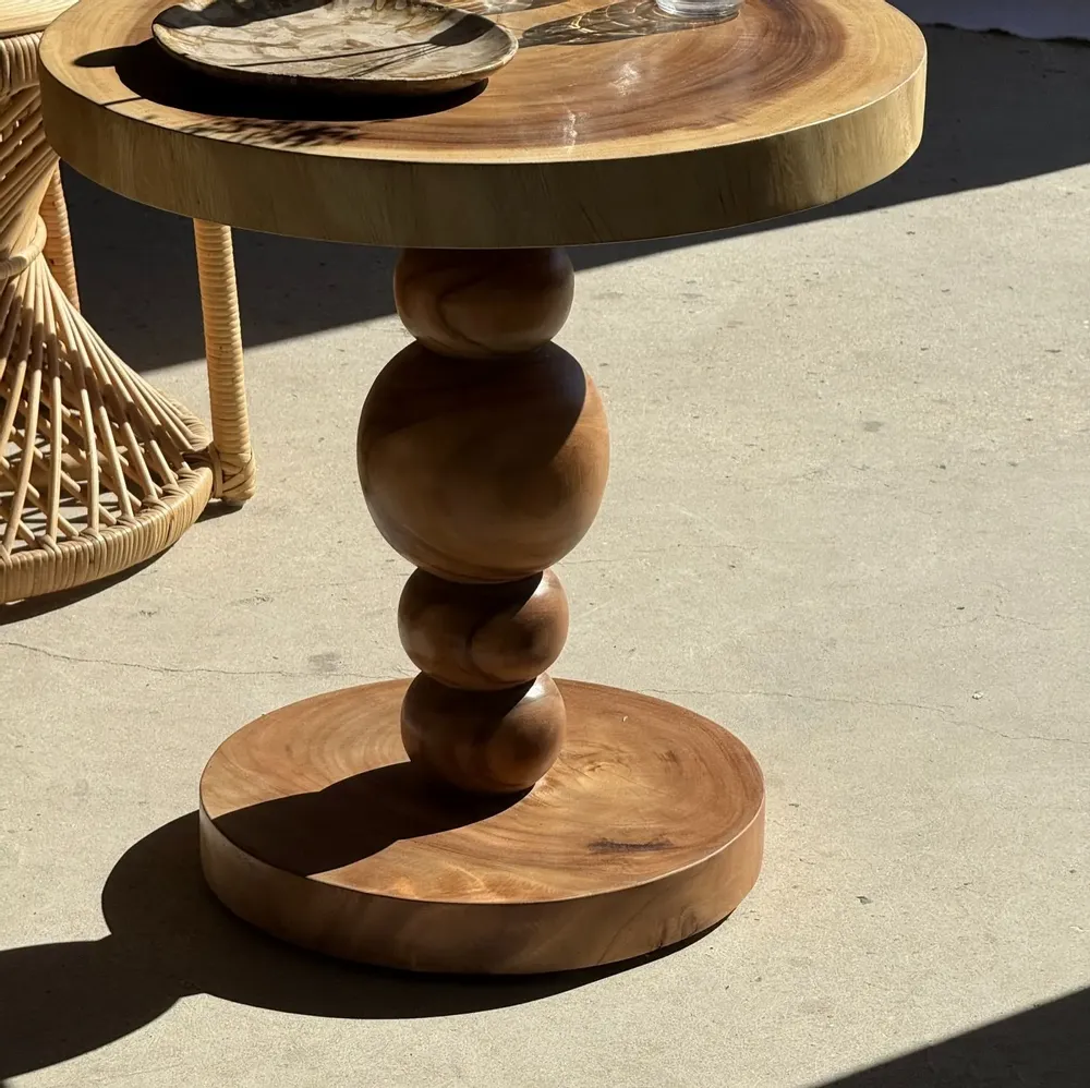 Tables basses - Coffee table en suar massif pied central sphères H56,5 D55,5 - OFFICE OBJETS