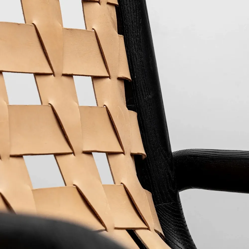 Lounge chairs for hospitalities & contracts - Ginga Lounge Armchair in Natural Oak and Leather, made in Portugal - DUISTT