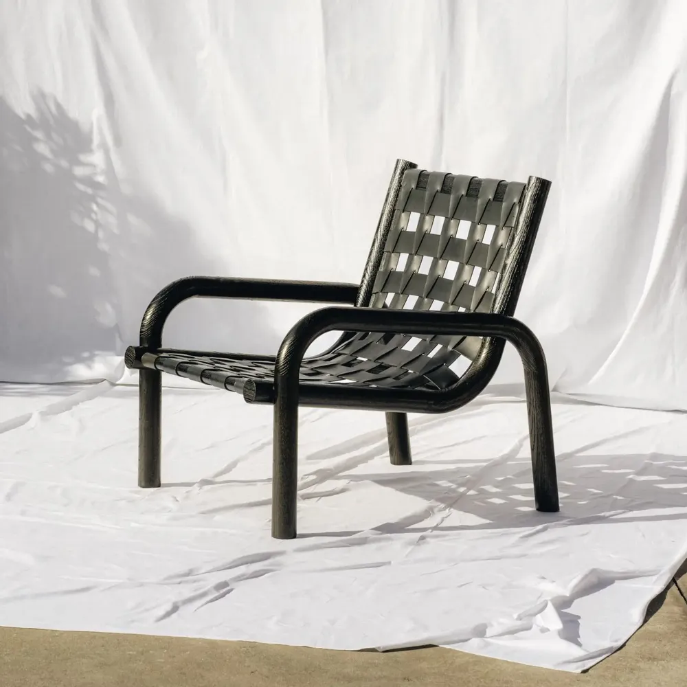 Lounge chairs for hospitalities & contracts - Ginga Lounge Armchair in Natural Oak and Leather, made in Portugal - DUISTT