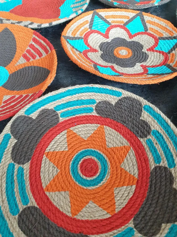 Other wall decoration - Bloom & Rhythm: Set of 6 Handmade Wicker Wall Plates (20cm) - SARMAL DESIGN
