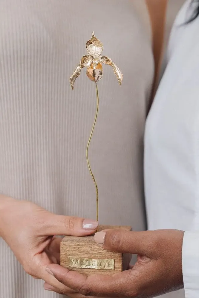 Floral decoration - Huanuco Orchid Sculpture - CÂPÂ JEWELRY