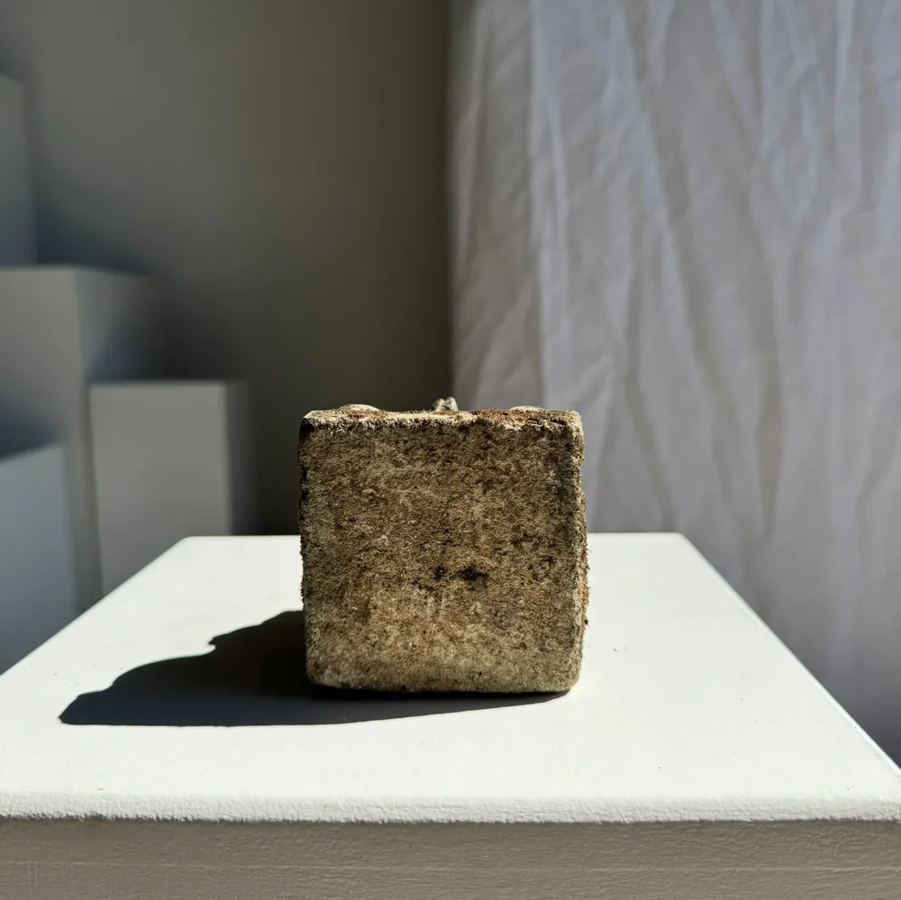 Sculptures, statuettes et miniatures - Petite grenouille sculpture de pierre calcaire petite prieuse - OFFICE OBJETS