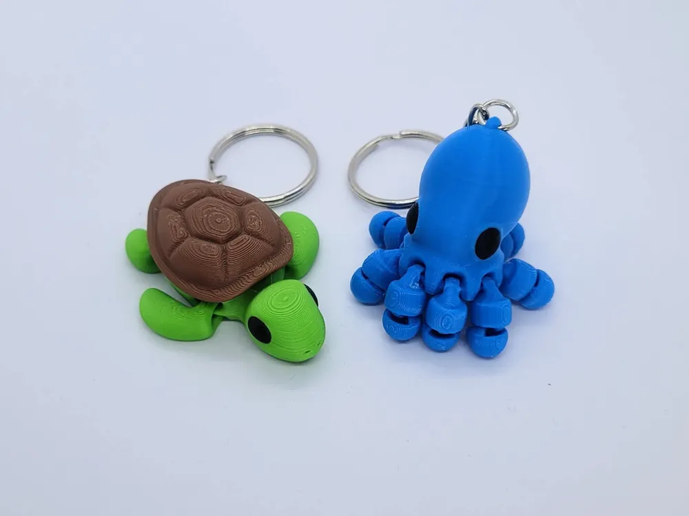Gifts - Collectible mini figures with keychains - ZANIMIZ