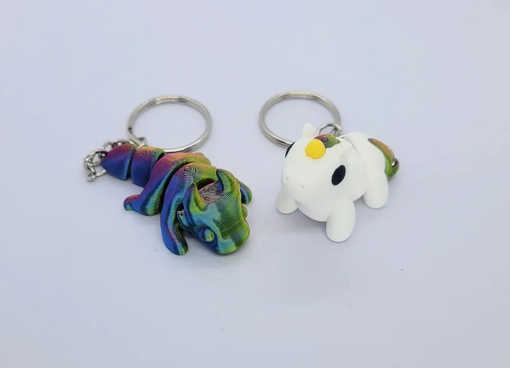 Gifts - Collectible mini figures with keychains - ZANIMIZ