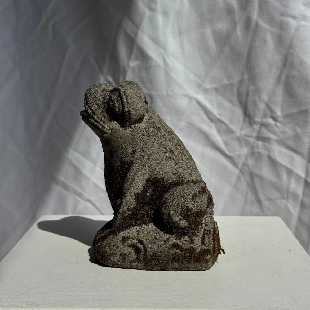 Sculptures, statuettes and miniatures - Small frog Balinese limestone sculpture H14 L10.5 L10 - OFFICE OBJETS