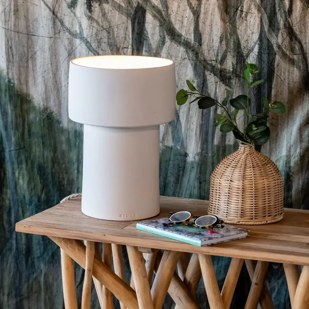 Table lamps - LUA - White Terracotta Table Lamp - HYDILE