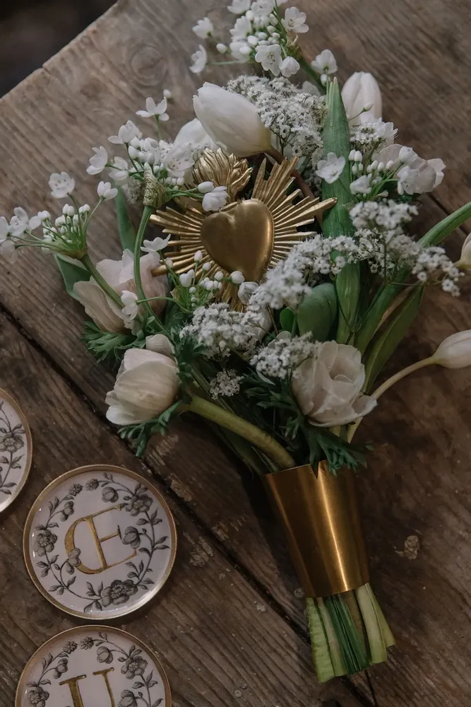 Décorations florales - Bijou de bouquet Coeur Sacré - BONCOEURS