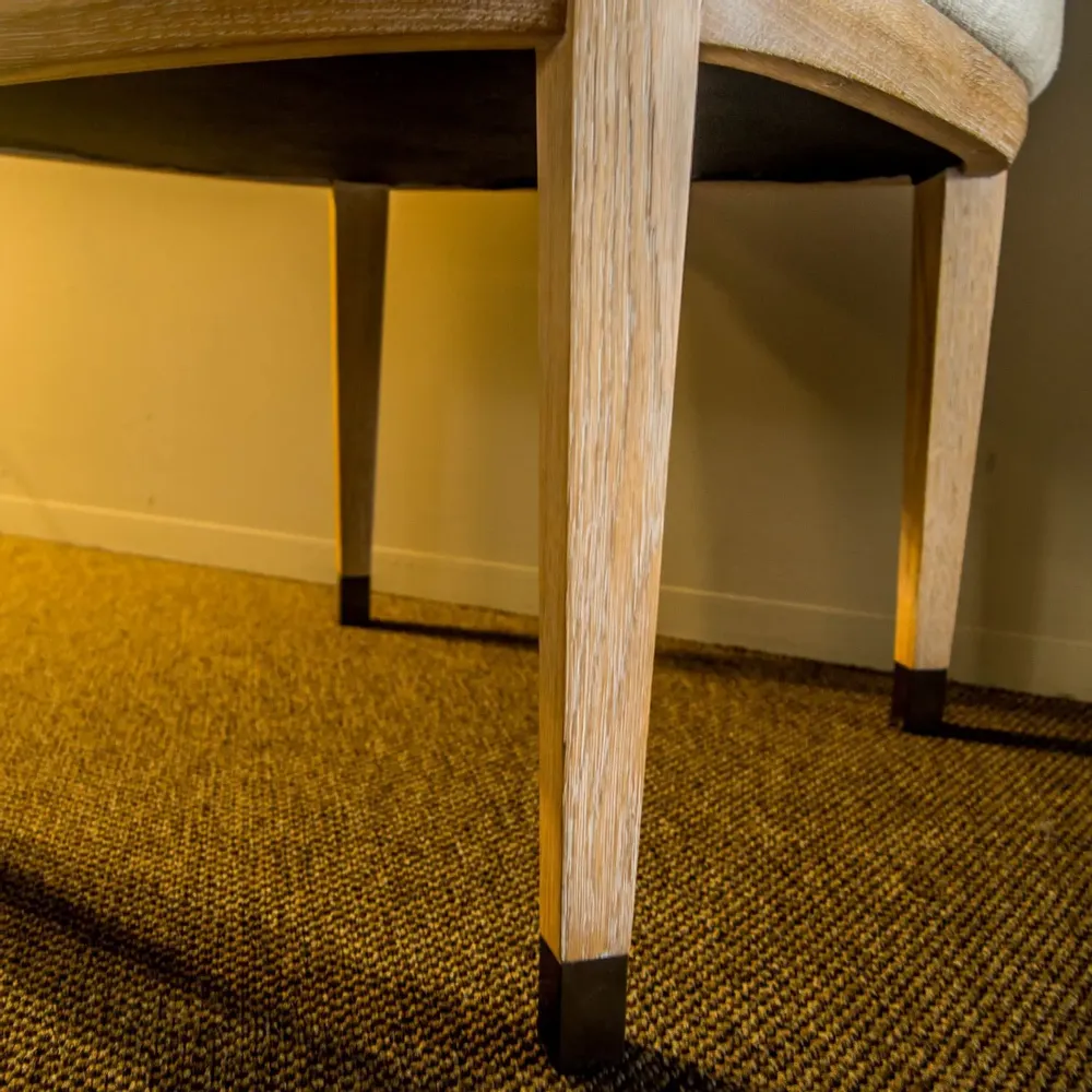 Chairs for hospitalities & contracts - Eduarda upholstered rustic dining chair, Nailhead Trim, Oak wood legs - DUISTT