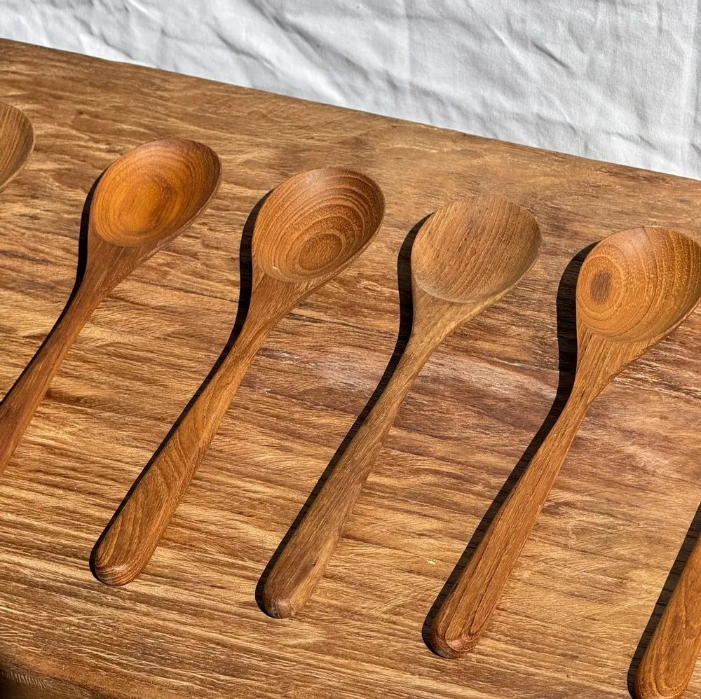 Cutlery set - Salad cutlery or large teak spoon in elongated oval shape - OFFICE OBJETS