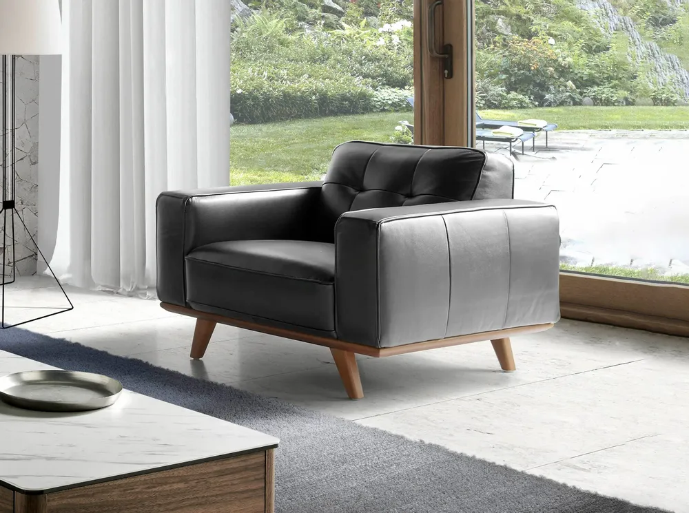 Armchairs - Upholstered armchair upholstered cowhide leather - ANGEL CERDÁ