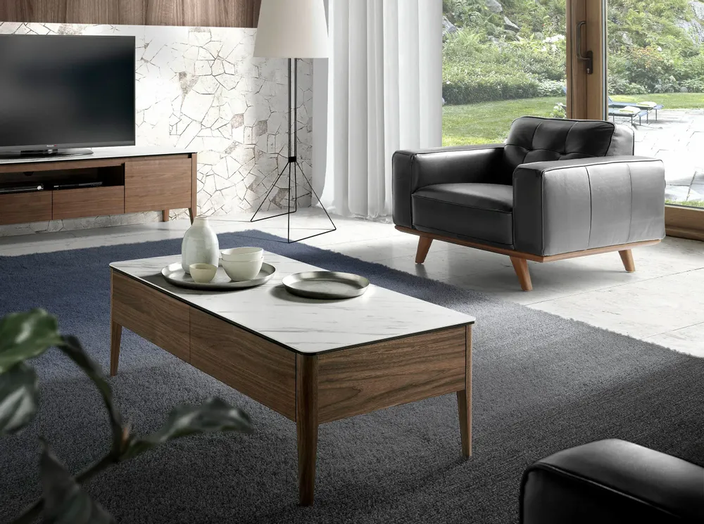 Armchairs - Upholstered armchair upholstered cowhide leather - ANGEL CERDÁ