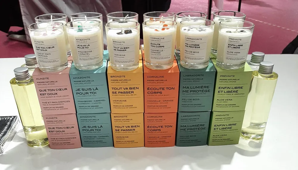Scent diffusers - SET OF 6 MESSAGE CANDLES 75g - LIFE ON VENUS