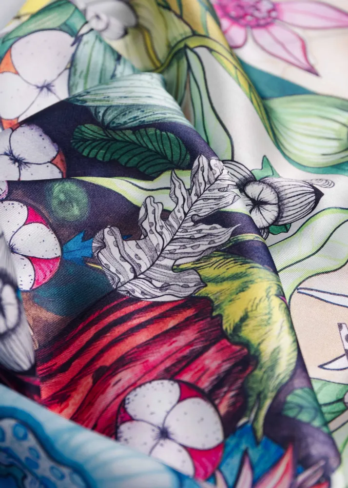 Foulards et écharpes - foulard en satin , Création et impression françaises - KOUNTHEA RETH