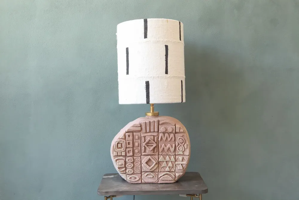 Lampes de table - Lampe de table en céramique faite main Tribe par Studio Wild Or - STUDIO WILD ORANGE