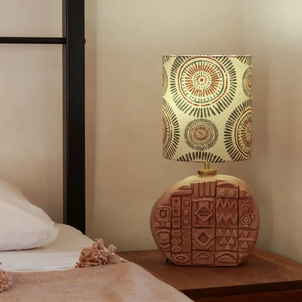 Lampes de table - Lampe de table en céramique faite main Tribe par Studio Wild Or - STUDIO WILD ORANGE