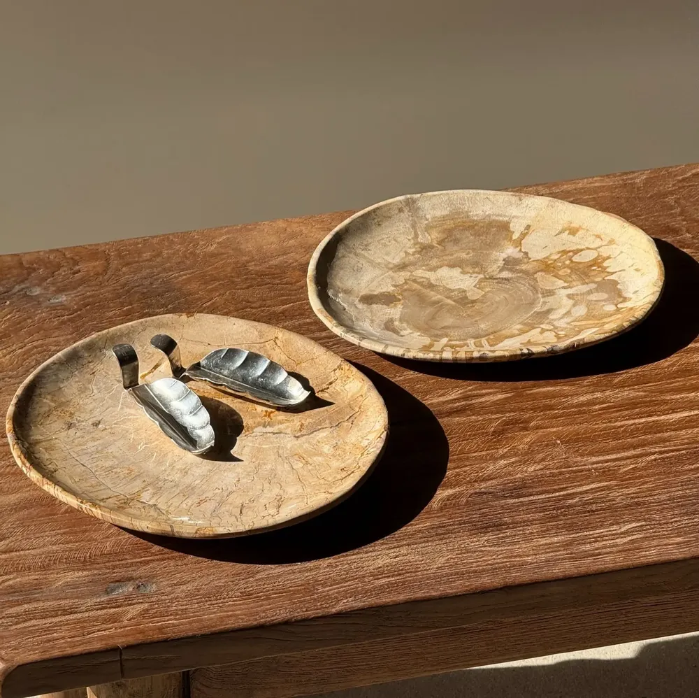 Assiettes de réception - Petit vide poche ou plat en bois pétrifié beige moucheté D20 -3309 - OFFICE OBJETS