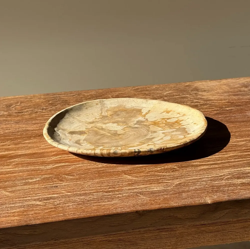 Assiettes de réception - Petit vide poche ou plat en bois pétrifié beige moucheté D20 -3309 - OFFICE OBJETS