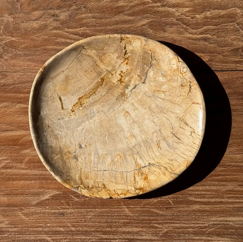 Assiettes de réception - Petit vide poche ou plat en bois pétrifié circulaire beige D22,5-20 - OFFICE OBJETS