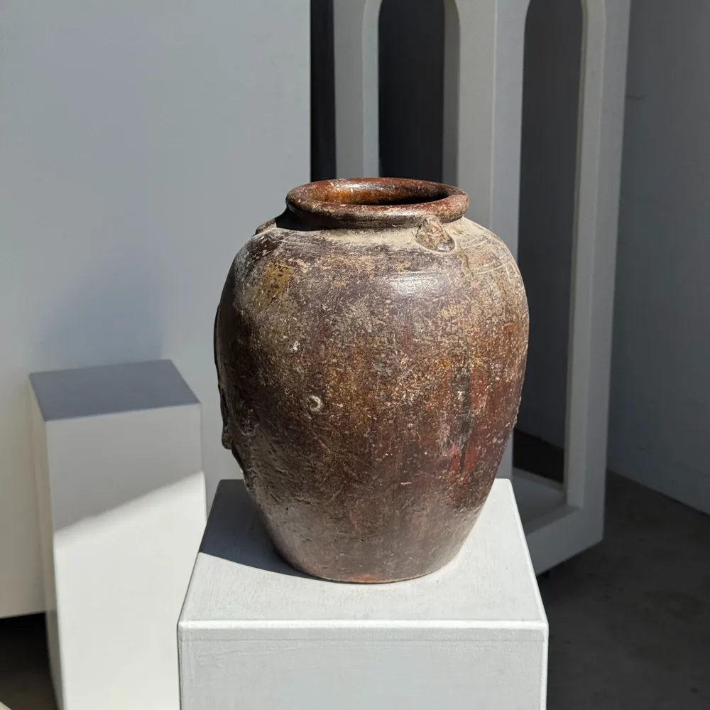 Vases - Large traditional Indonesian terracotta pot depicting a dragon - OFFICE OBJETS