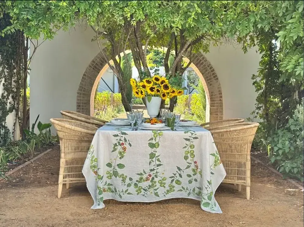 Table linen - TOMATO 'VERTE' Linen Tablecloths & Napkins - SUMMERILL AND BISHOP