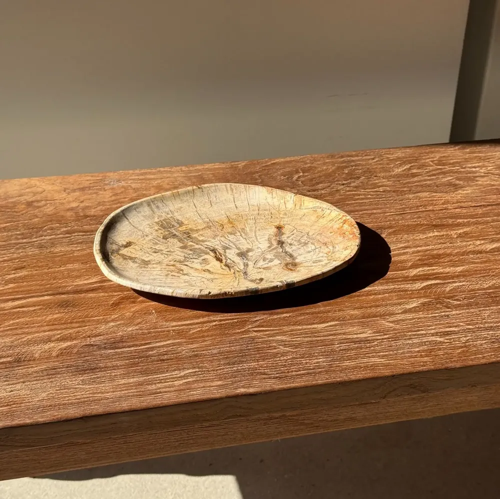 Platter and bowls - Small empty pouch or dish in beige petrified wood oval with crystal ri - OFFICE OBJETS