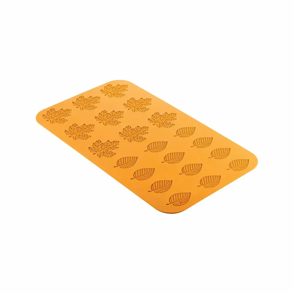 Kitchen utensils - BOSCO - SILICONE MOULD N.21 LEAVES 71X69 H1 MM - 60X37 H1 MM - SILIKOMART S.R.L.