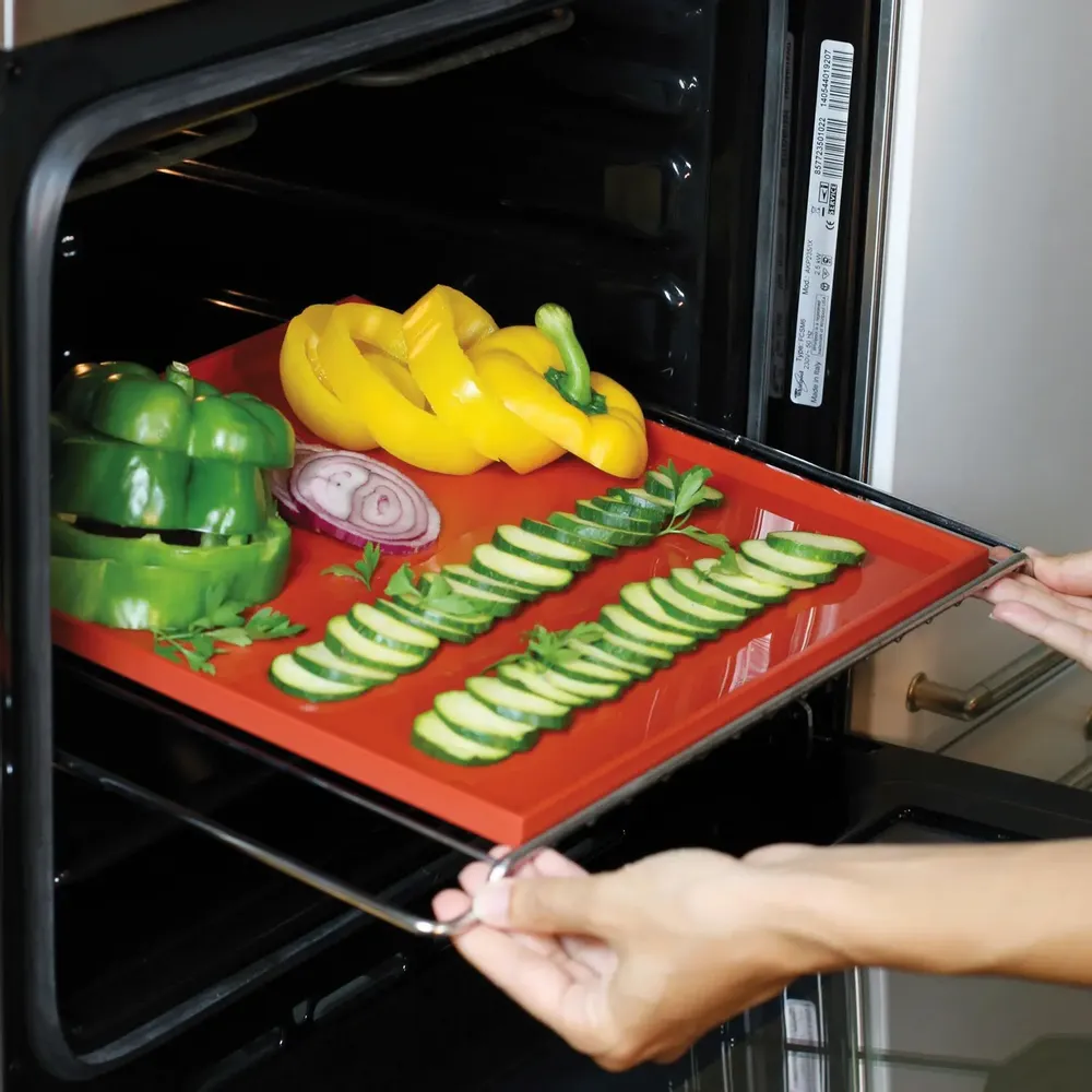 Kitchen utensils - TAPIS ROULADE - SILICONE MAT 325X325 H 10 MM - SILIKOMART S.R.L.