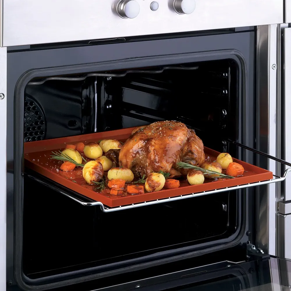 Kitchen utensils - TAPIS ROULADE - SILICONE MAT 325X325 H 10 MM - SILIKOMART S.R.L.