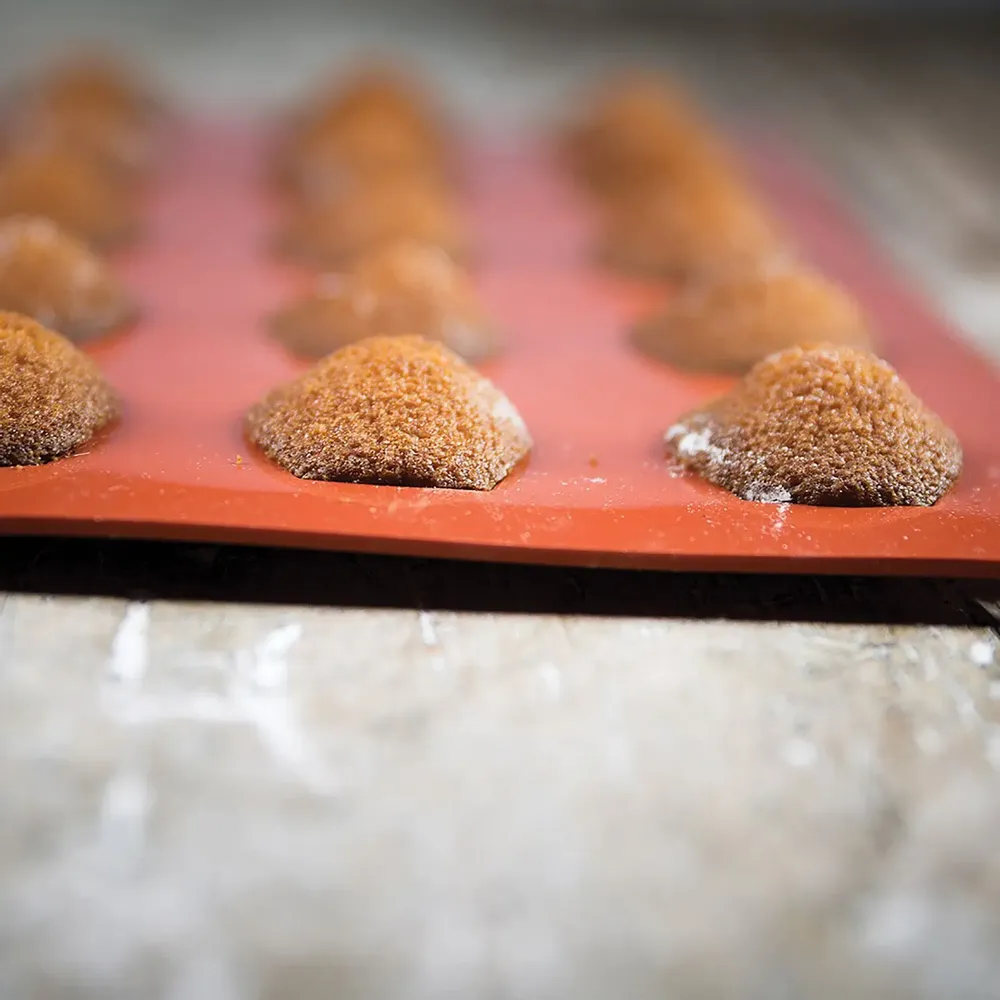 Kitchen utensils - SF 032 MADELEINES - SILICONE MOULD 68X45 H 17 MM - SILIKOMART S.R.L.