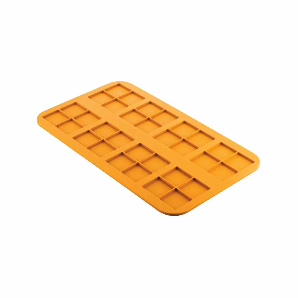 Kitchen utensils - QUADRATO 4.0- SILICONE MOULD N.8 SQUARES 48X48 - 98X98 H5 MM - SILIKOMART S.R.L.