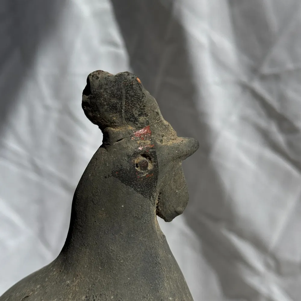 Sculptures, statuettes et miniatures - Petite poule en terre cuite, travail artisanal indonésien ancien H18 - OFFICE OBJETS