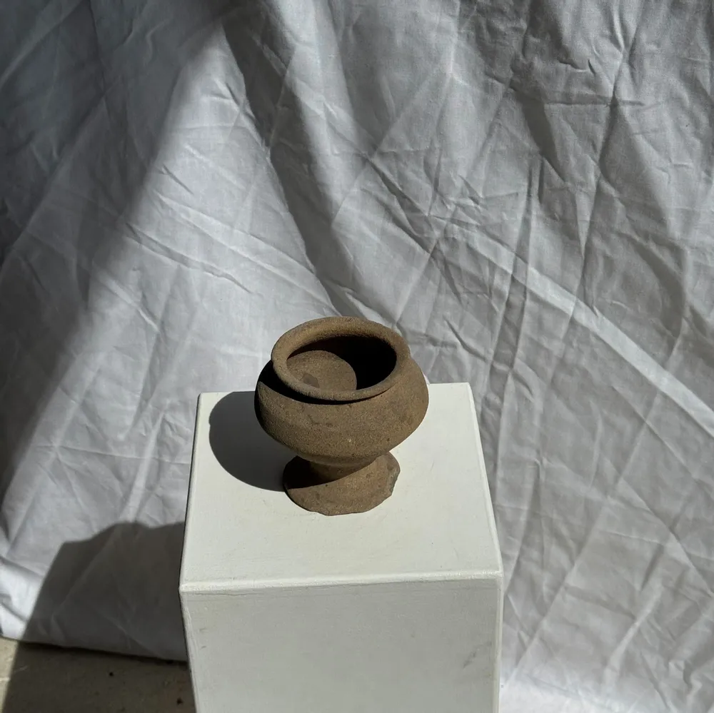 Vases - Small Indonesian Brutalist Pedestal Jar H13 D15 - OFFICE OBJETS