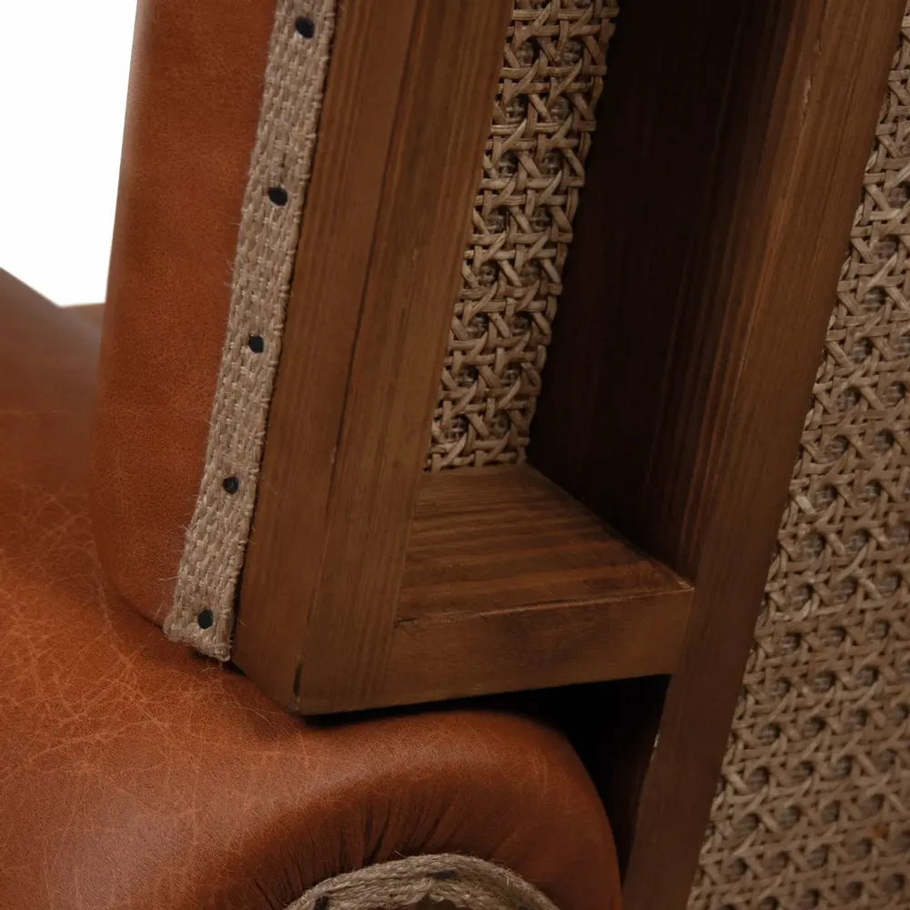Chairs for hospitalities & contracts - Club Royal Special Leather Essence |Armchair - CREARTE COLLECTIONS