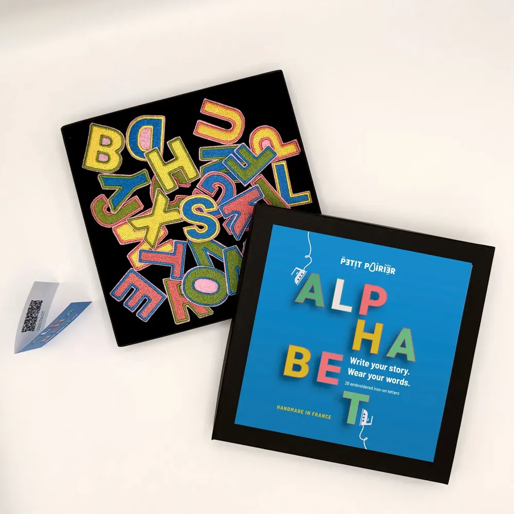 Cadeaux - Coffret Alphabet – 26 lettres thermocollantes brodées - PETIT POIRIER