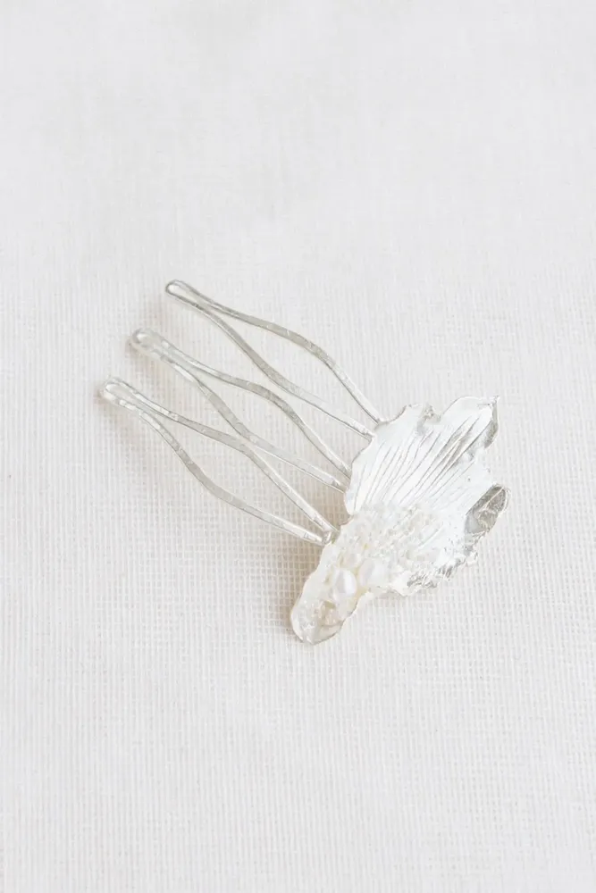 Accessoires cheveux - Peigne à feuilles de Clattleya - CÂPÂ JEWELRY