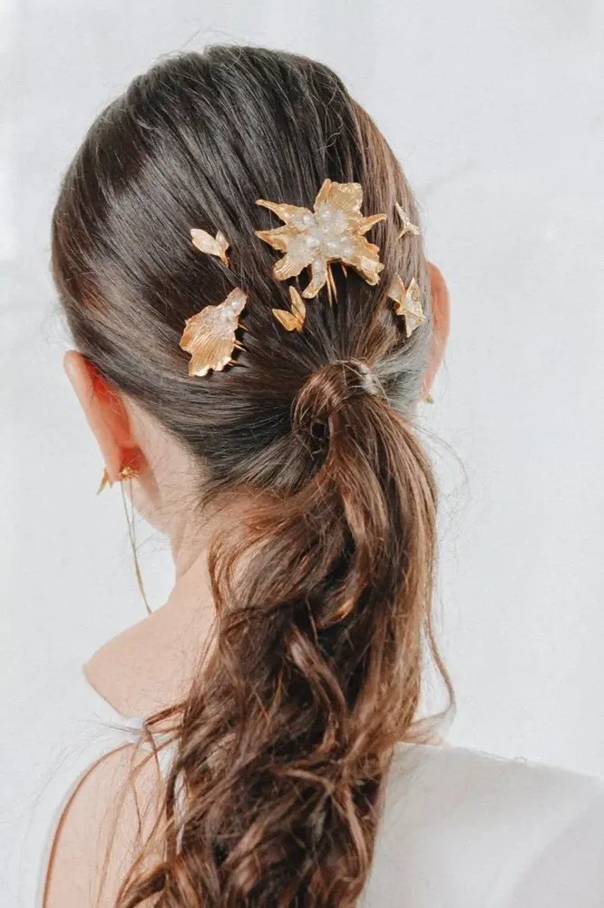 Accessoires cheveux - Peigne à feuilles de Clattleya - CÂPÂ JEWELRY
