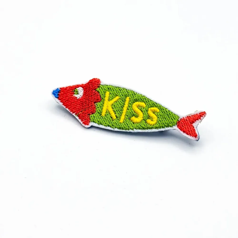 Accessoires pour puériculture - Broche « Kiss Fish » – Un bisou à porter - PETIT POIRIER