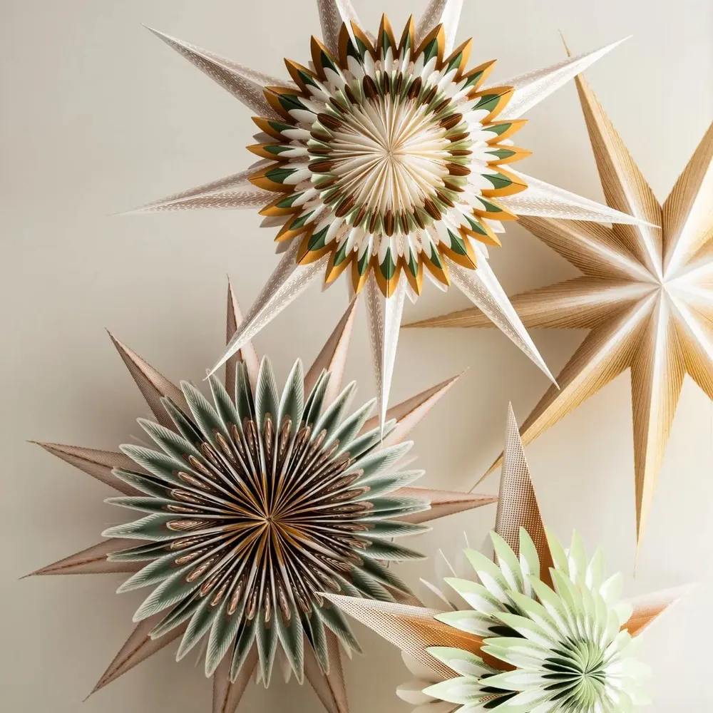 Christmas garlands and baubles - Christmas Decorations - BUNGALOW DENMARK