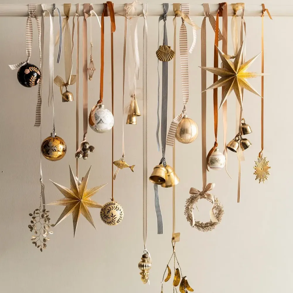 Christmas garlands and baubles - Christmas Decorations - BUNGALOW DENMARK