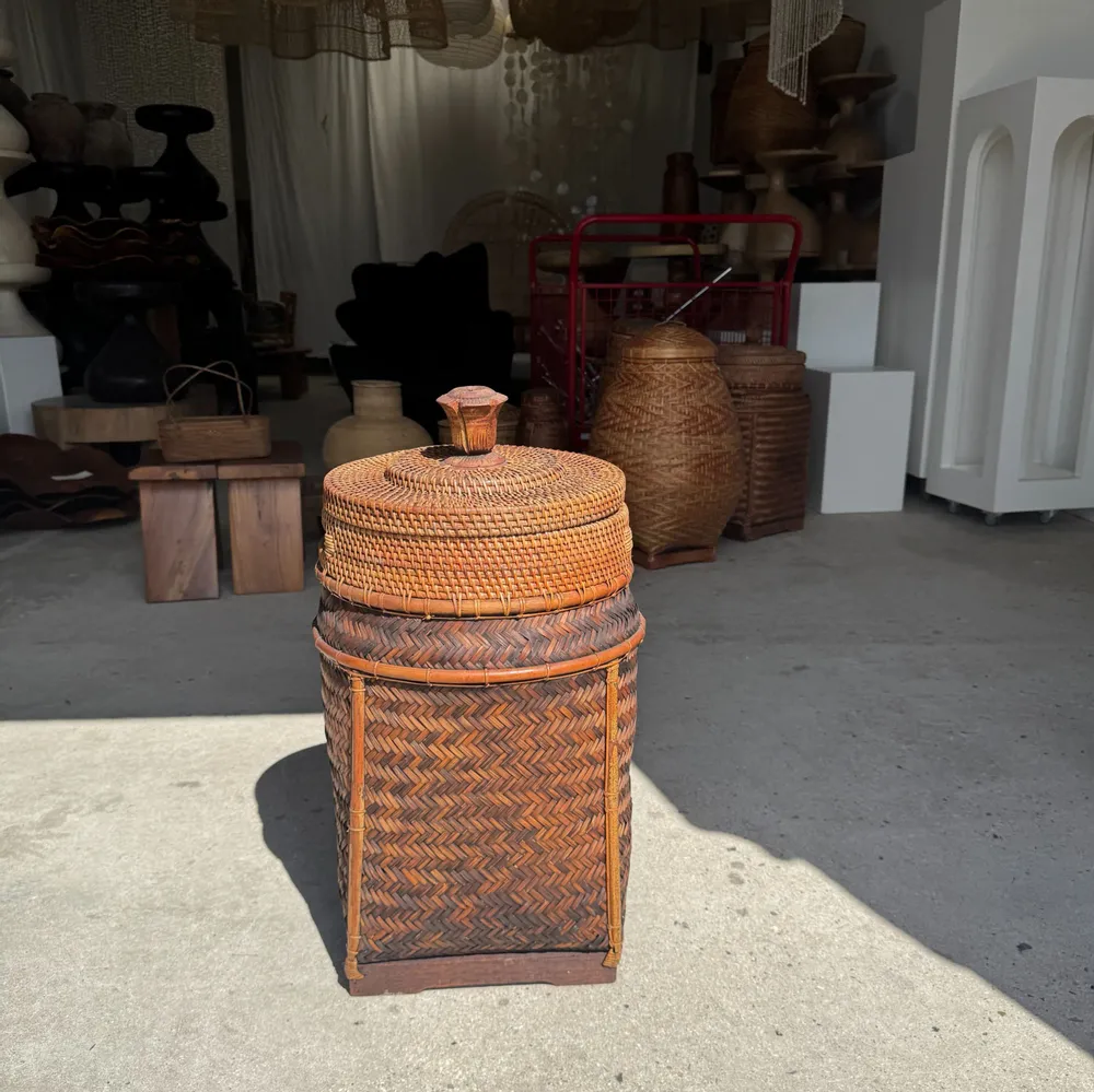 Vases - Grand panier de pêcheur vannerie indonésienne à couvercle H65 D33 - OFFICE OBJETS